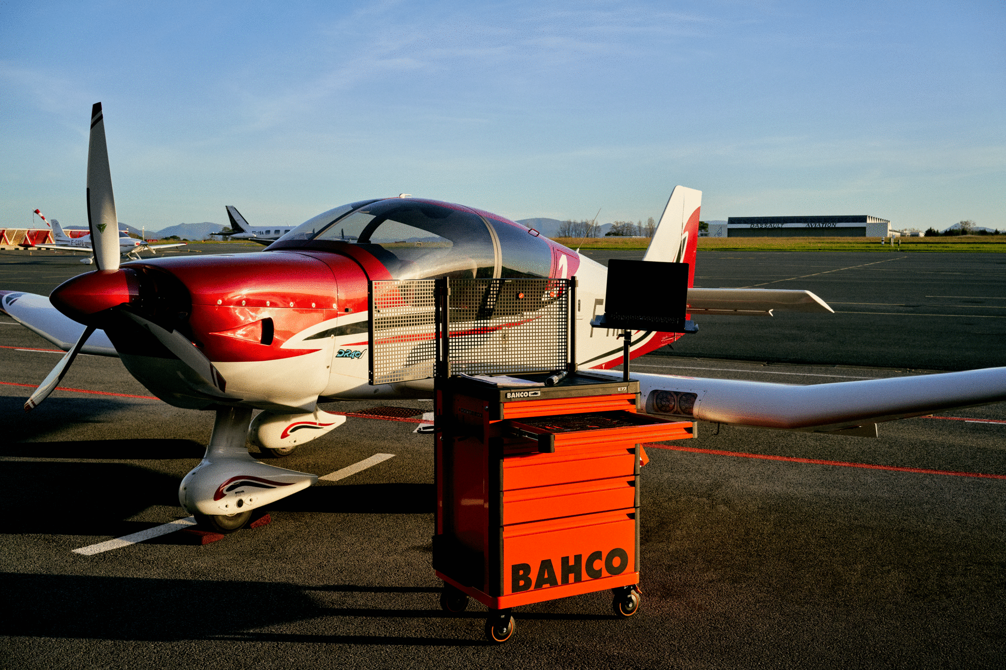 Bahco-Trolley-Aviation-01.jpg Bahco-Trolley-Aviation-01.jpg