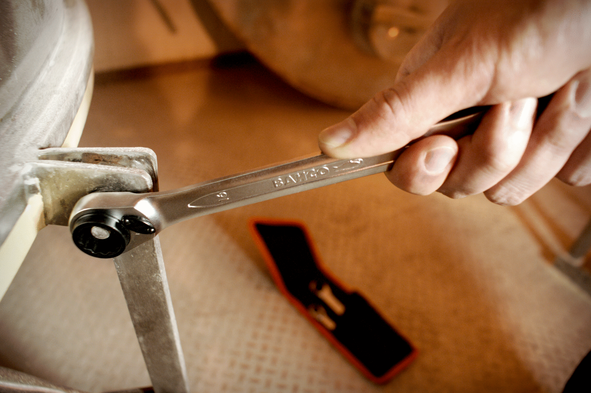 S4RM-3T_wrench_appl4.jpg S4RM-3T_wrench_appl4.jpg