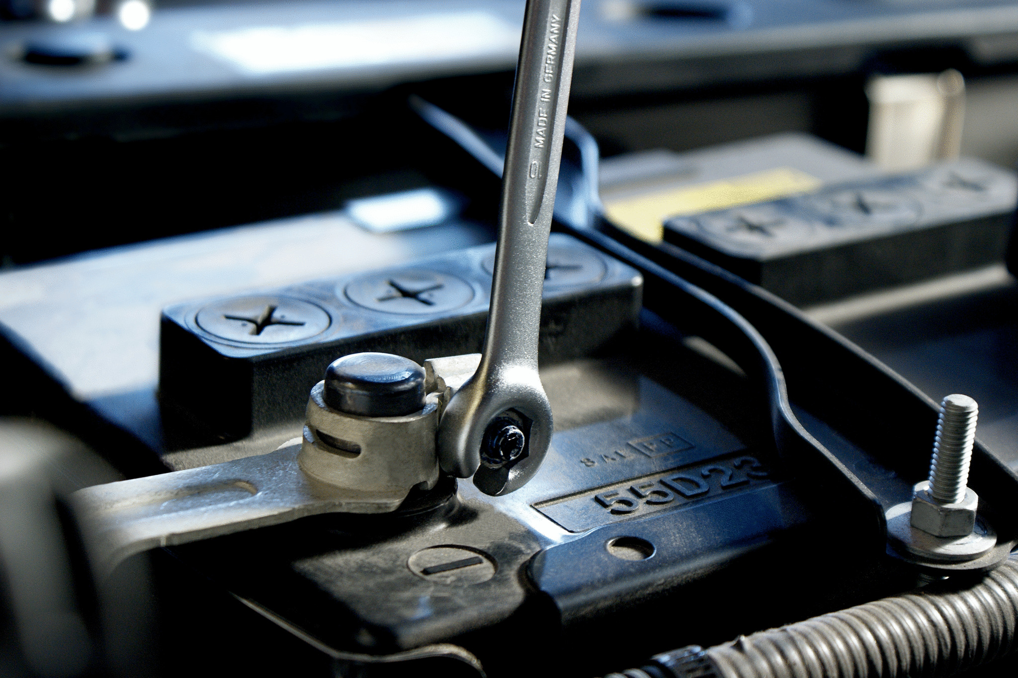 1949M_wrench_appl5.jpg 1949M_wrench_appl5.jpg