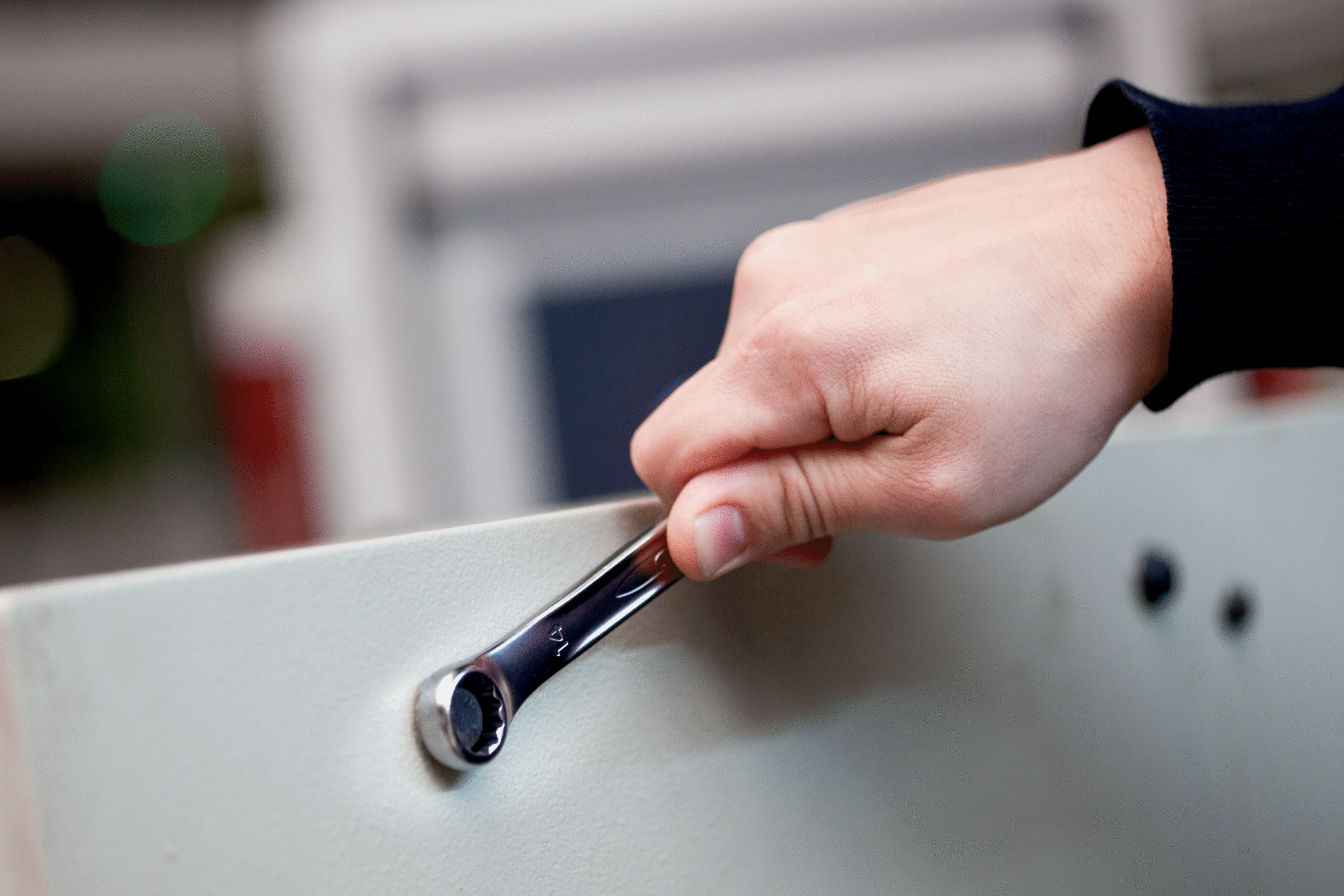 111M_wrench_appl2.jpg 111M_wrench_appl2.jpg